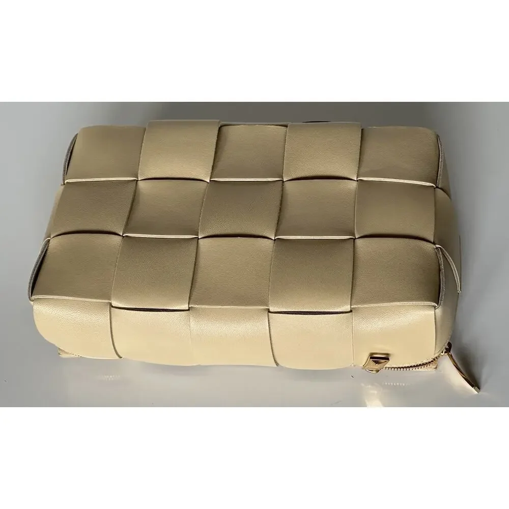 NWT $1250 Bottega Veneta Intrecciato Leather Travel Case Multitan 680212